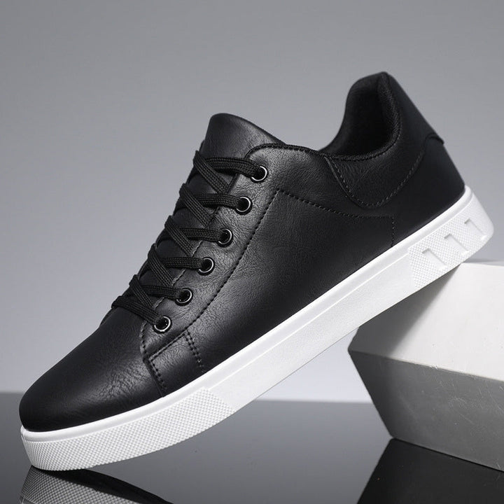 BERLIN – Zapatillas de cuero